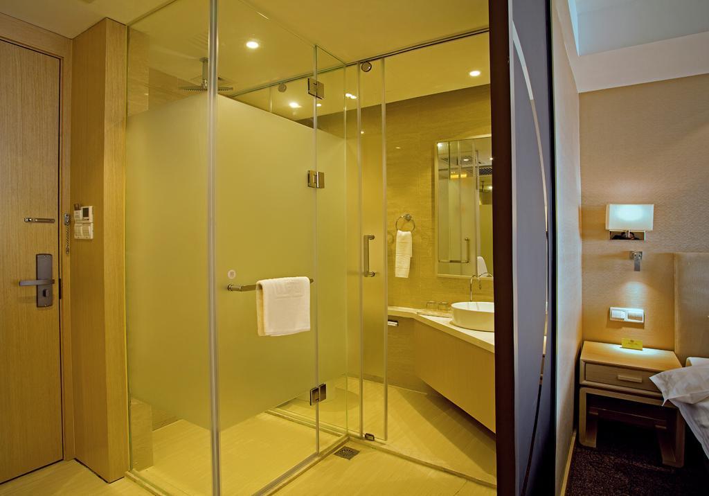 นิว ไดนาสตี้ โฮเต็ล Hotel ไคเฟิง ภายนอก รูปภาพ